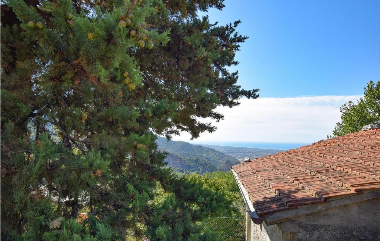 5 Bedroom Amazing Home In Fabbiano Fabbiano  외부 사진